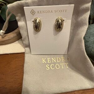Kendra Scott Elaine earrings